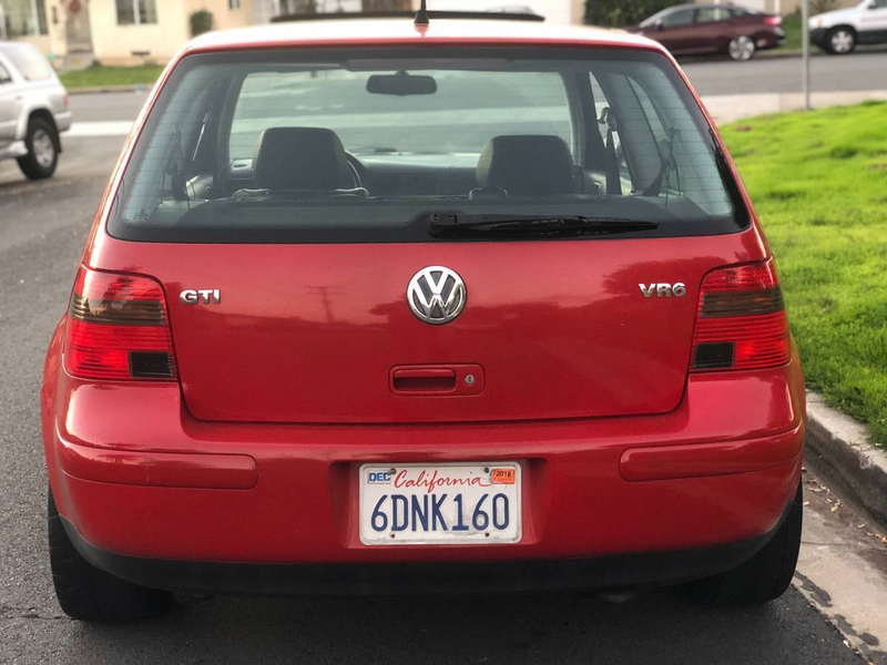 Illustration for article titled At $5,495, Is This 2000 VW GTI VR6 a Hot Hatch You Could Warm Up To?